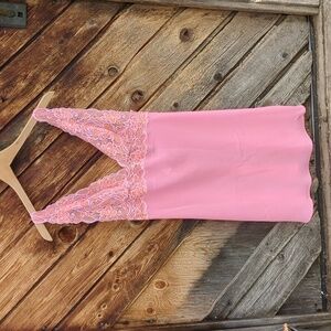 Avon Negligee Elegant Pink Lace Chemise Medium